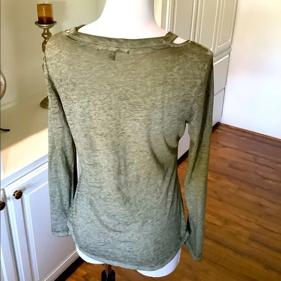 Long Sleeve Tee - Picture 6 of 9